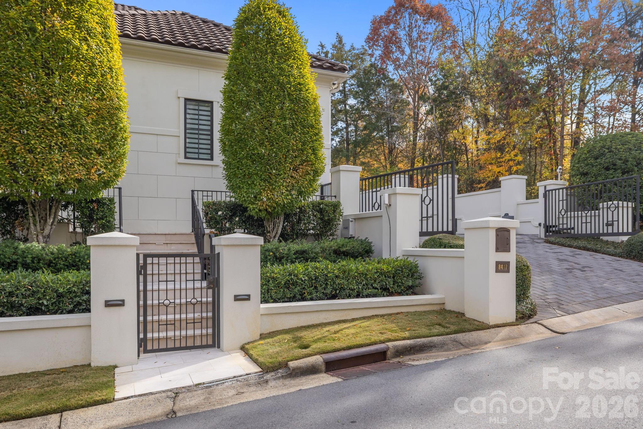 8417 Double Eagle Gate Way Charlotte NC 28210