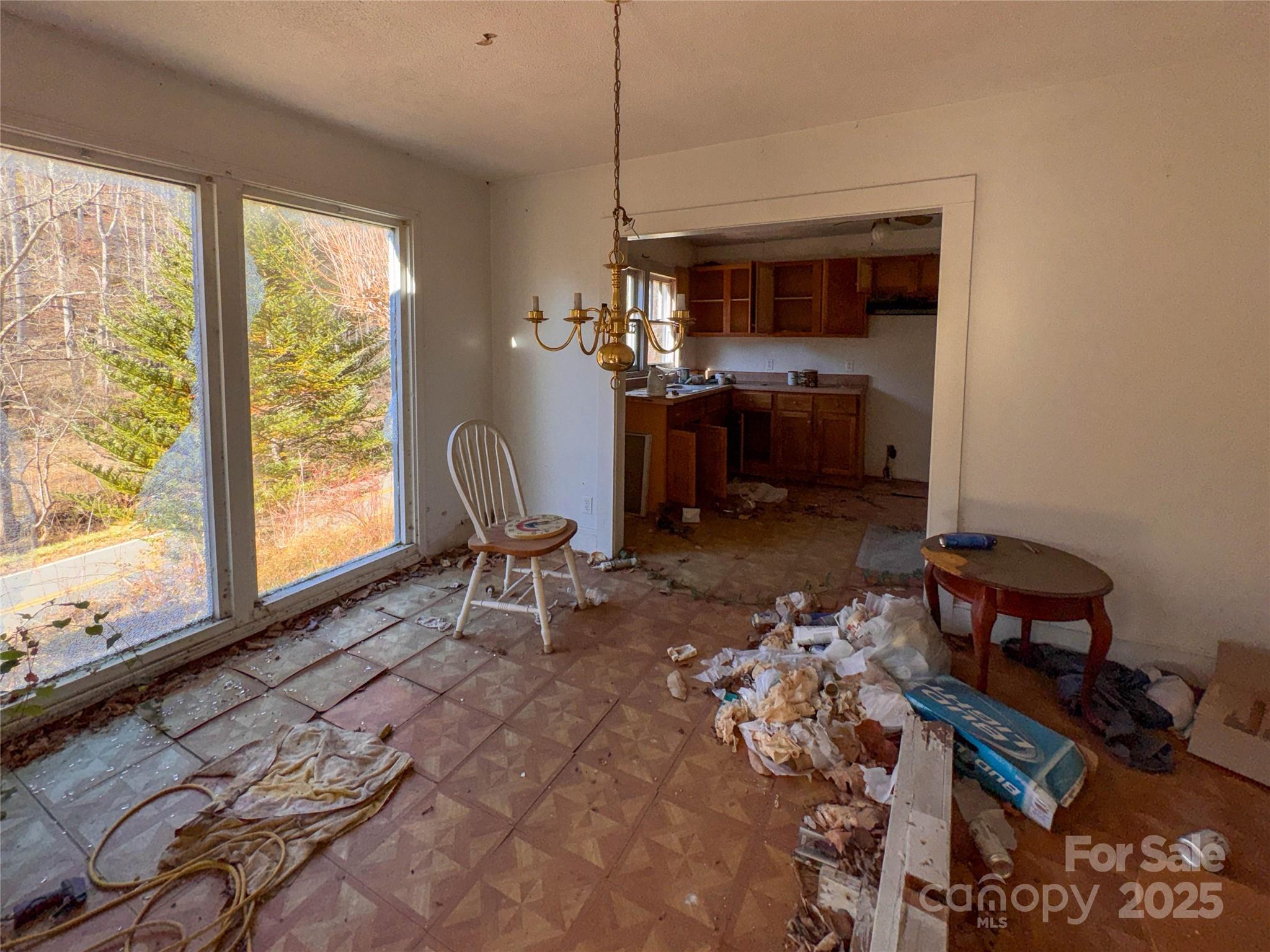 218 Cub Creek Road Bakersville NC 28705