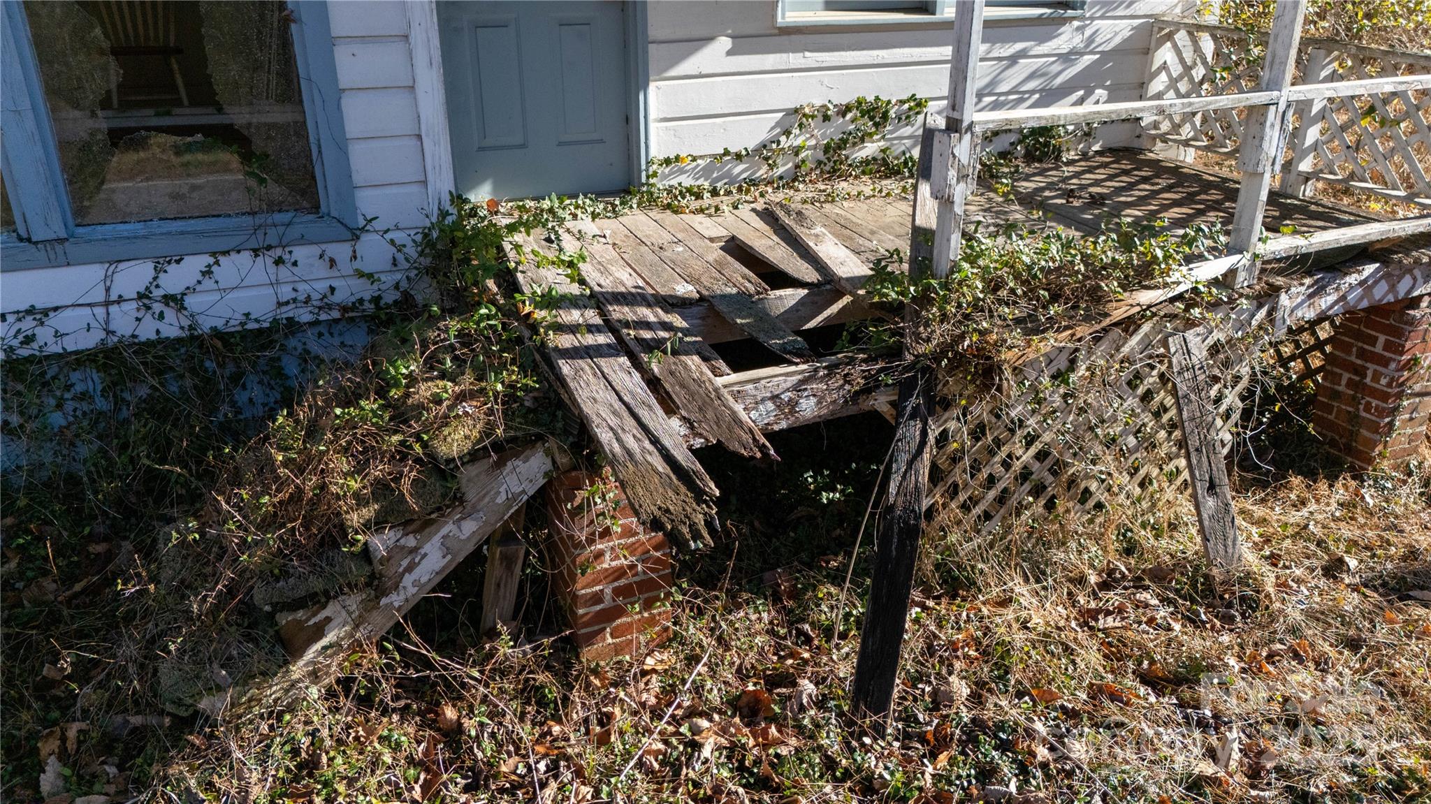 218 Cub Creek Road Bakersville NC 28705