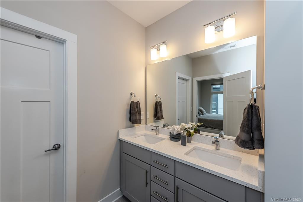 2416 Brelade Place Charlotte NC 28203