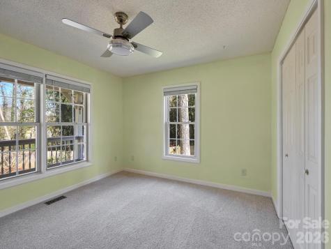 150 Westview Drive Hendersonville NC 28791