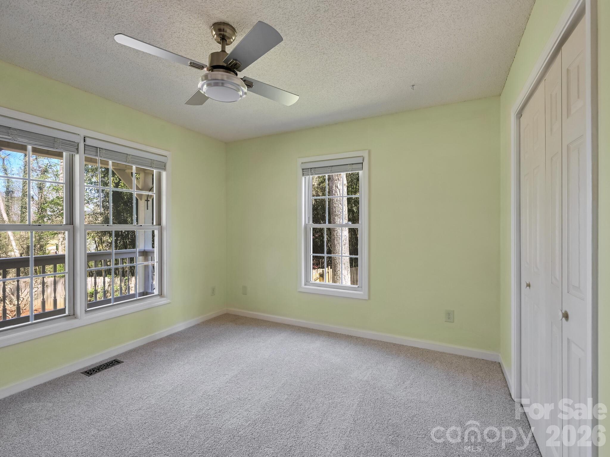 150 Westview Drive Hendersonville NC 28791