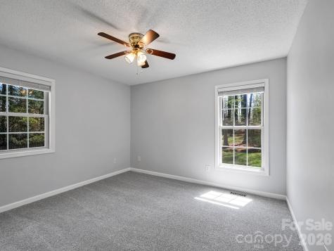 150 Westview Drive Hendersonville NC 28791