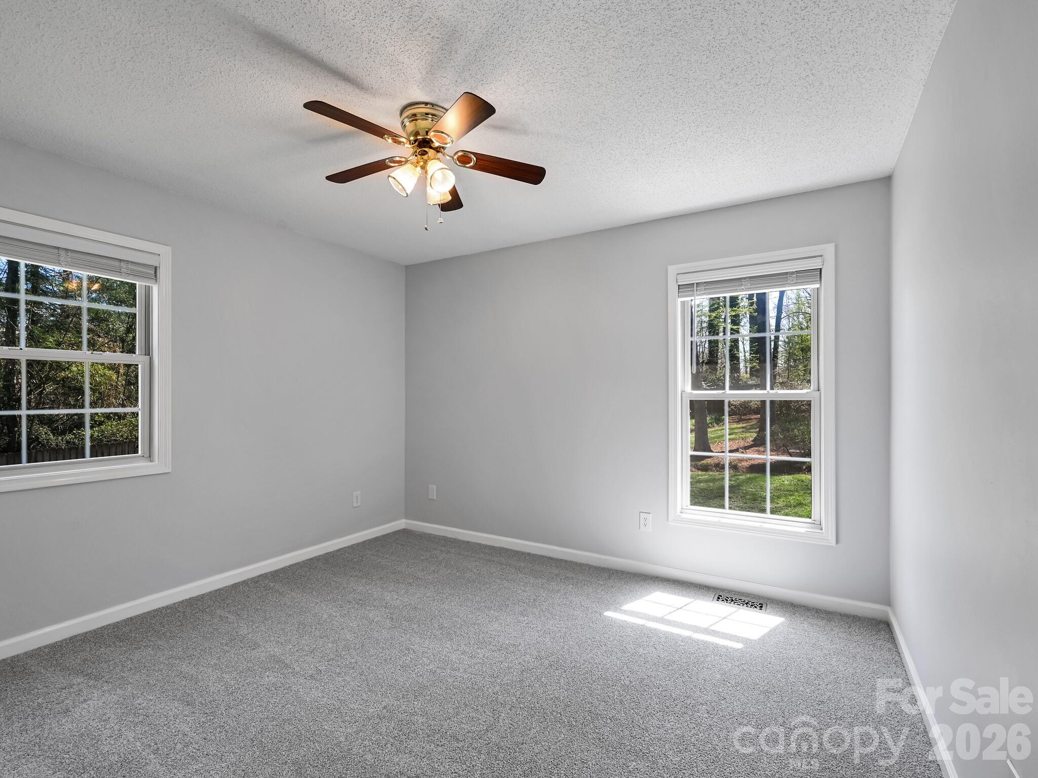 150 Westview Drive Hendersonville NC 28791