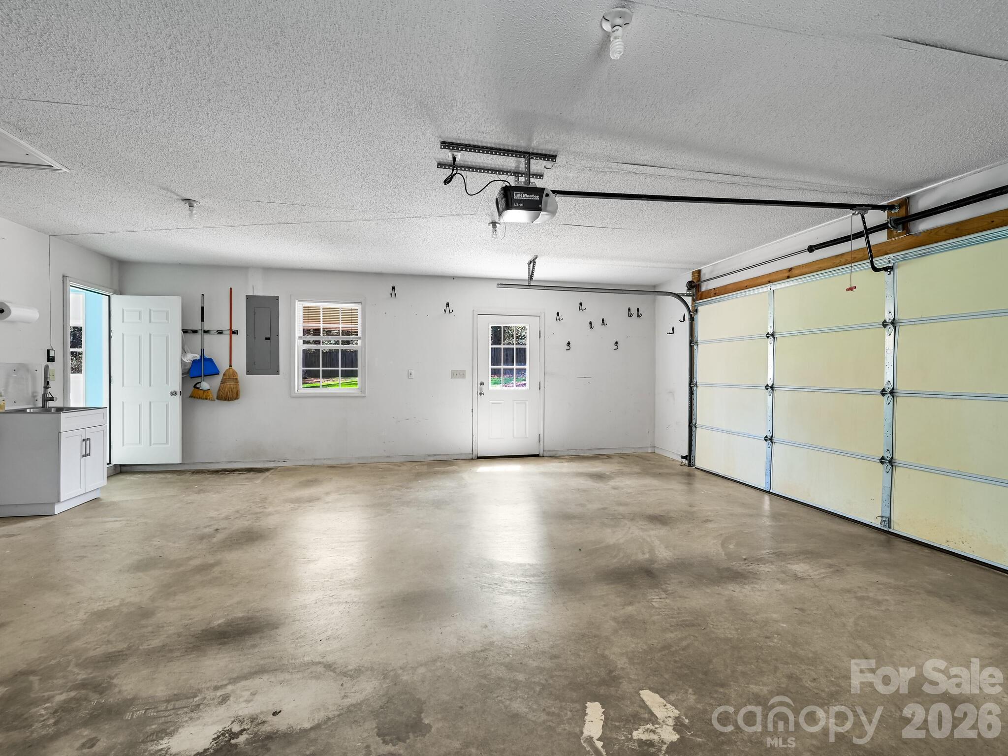150 Westview Drive Hendersonville NC 28791