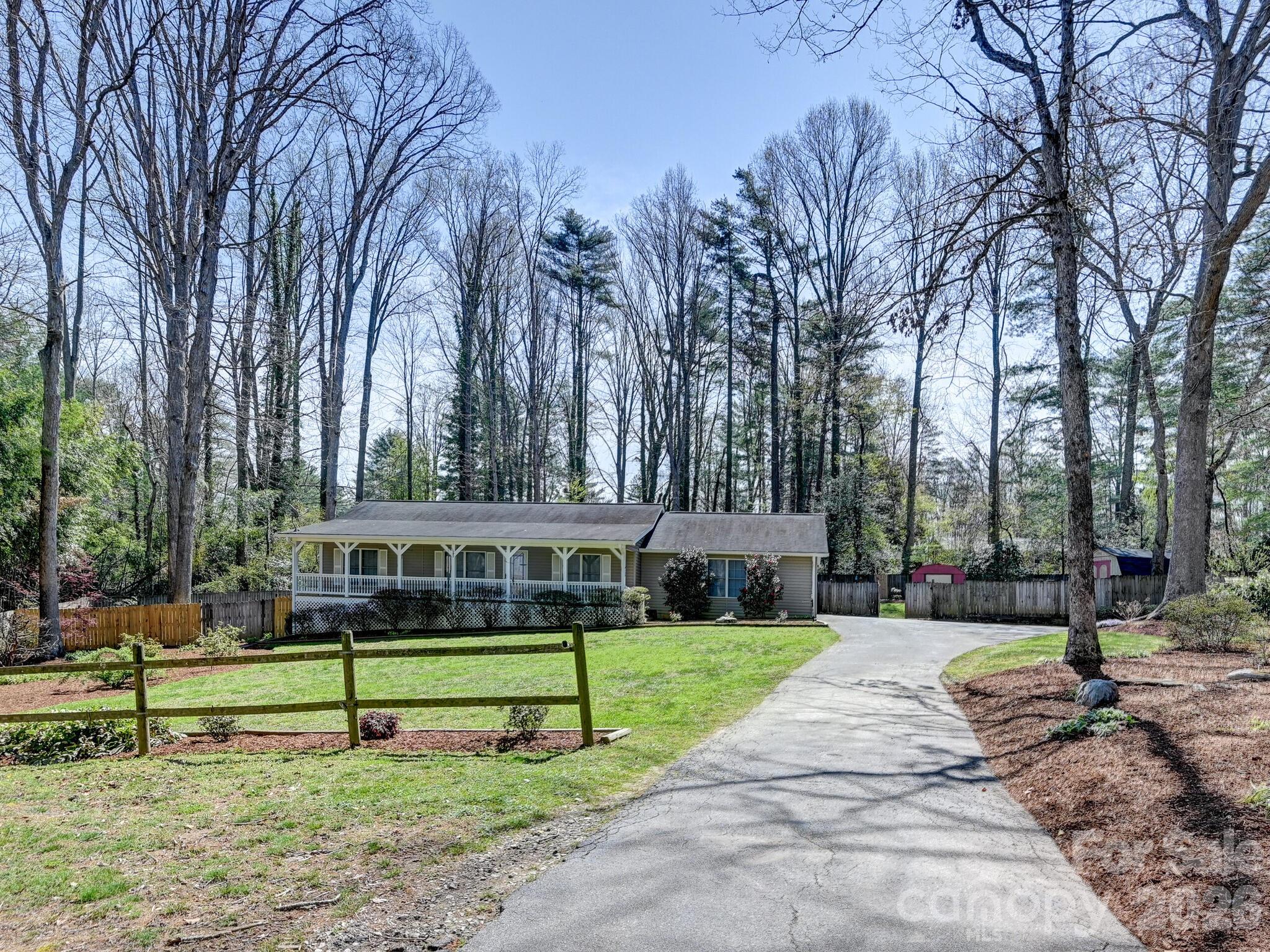 150 Westview Drive Hendersonville NC 28791