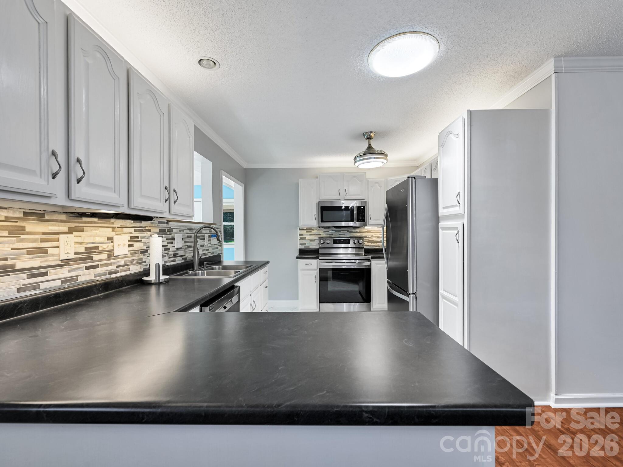 150 Westview Drive Hendersonville NC 28791