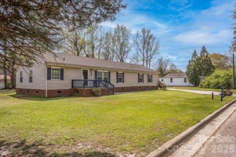 210 Pierce Street Warsaw NC 28398