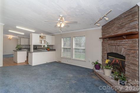 210 Pierce Street Warsaw NC 28398