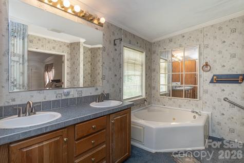 210 Pierce Street Warsaw NC 28398