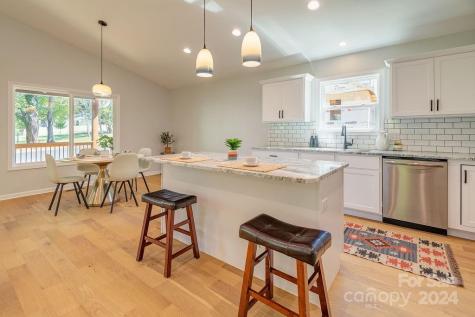 32 Gudger Road Candler NC 28715