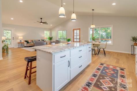 32 Gudger Road Candler NC 28715