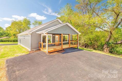 32 Gudger Road Candler NC 28715