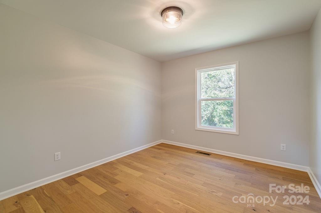32 Gudger Road Candler NC 28715