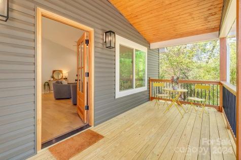 32 Gudger Road Candler NC 28715