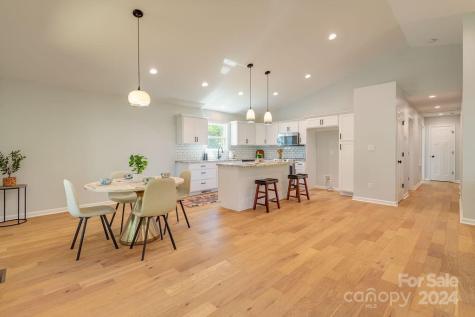 32 Gudger Road Candler NC 28715