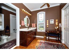22 Clovelly Way Asheville NC 28803