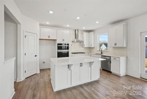 1007 High Bluff Point SE Waxhaw NC 28173