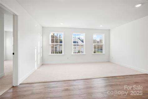 1007 High Bluff Point SE Waxhaw NC 28173