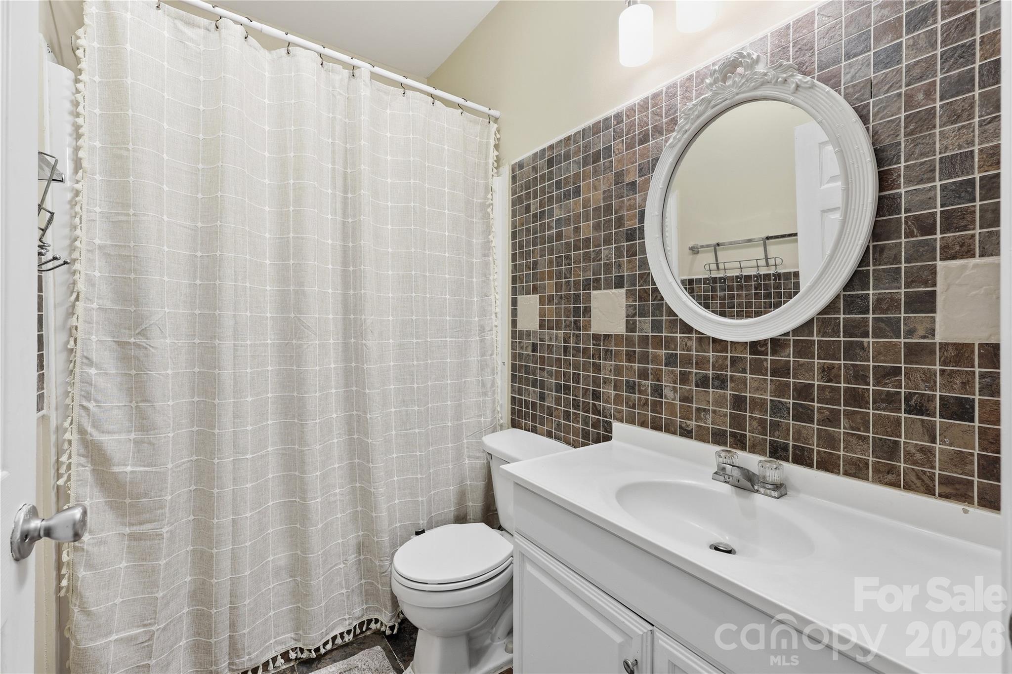 4206 Barons Court Harrisburg NC 28075