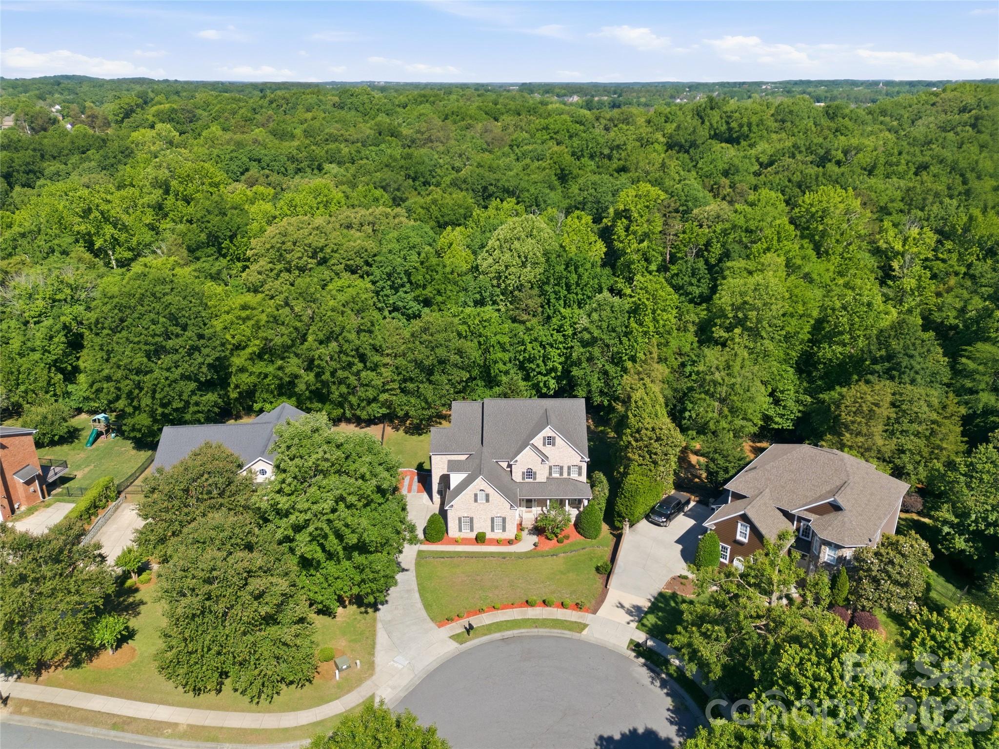 4206 Barons Court Harrisburg NC 28075