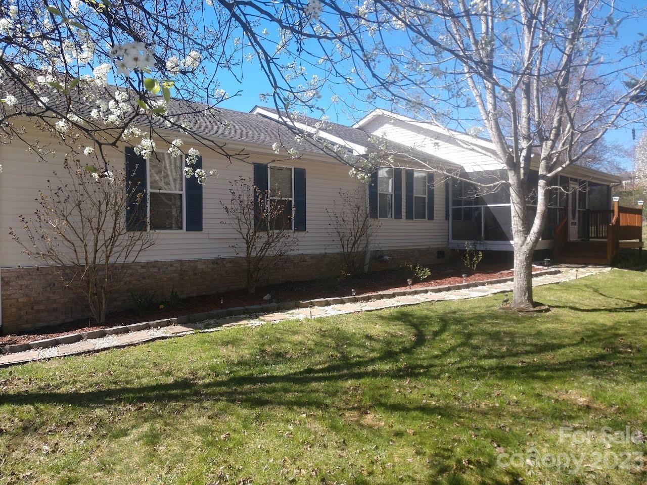34 Homeway Drive Fletcher NC 28732