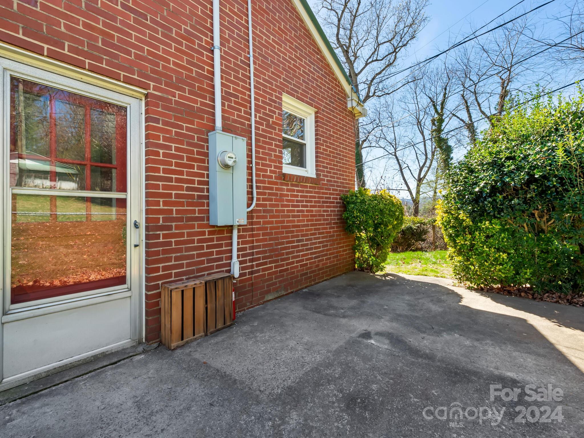 8 Panchita Drive Candler NC 28715