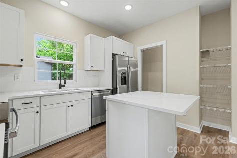 110 E Hilltop Drive Gastonia NC 28054