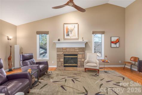 35 Hillcreek Drive Asheville NC 28804