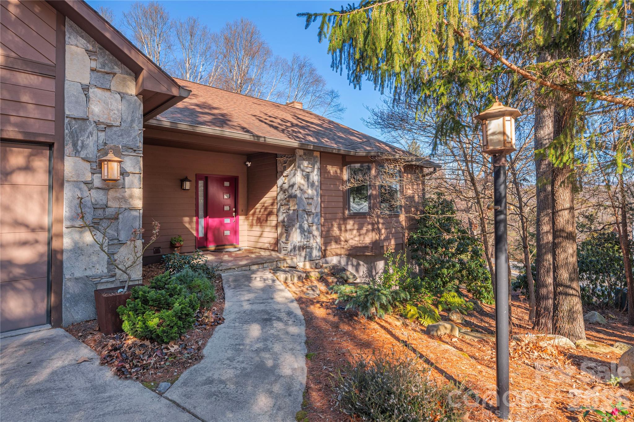 35 Hillcreek Drive Asheville NC 28804