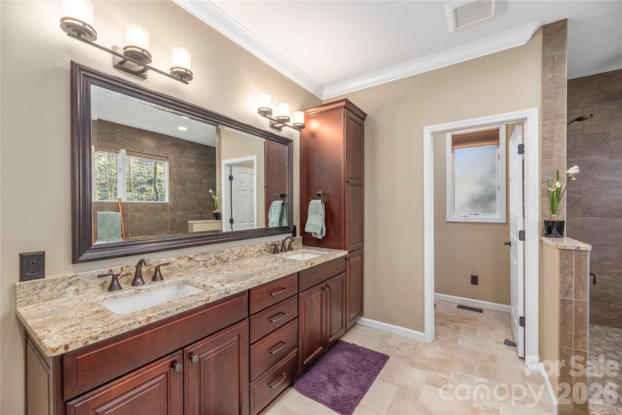 35 Hillcreek Drive Asheville NC 28804