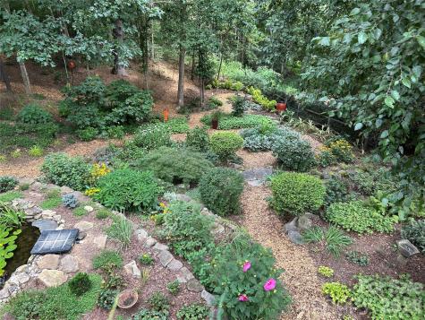 35 Hillcreek Drive Asheville NC 28804