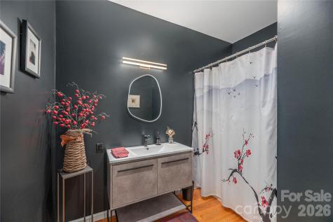 35 Hillcreek Drive Asheville NC 28804