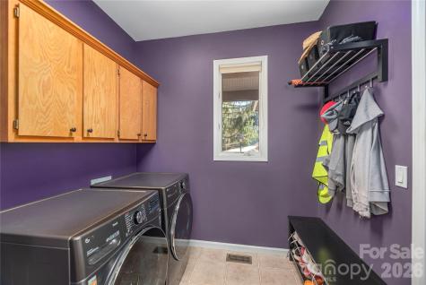 35 Hillcreek Drive Asheville NC 28804