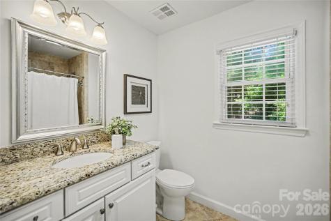 4831 Deanscroft Drive Charlotte NC 28226