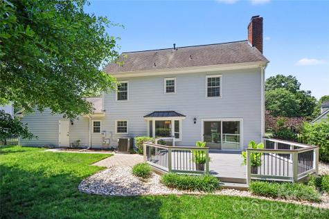 4831 Deanscroft Drive Charlotte NC 28226