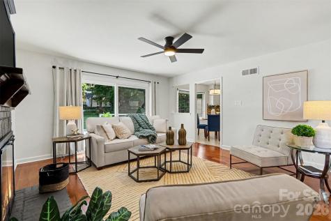 4831 Deanscroft Drive Charlotte NC 28226