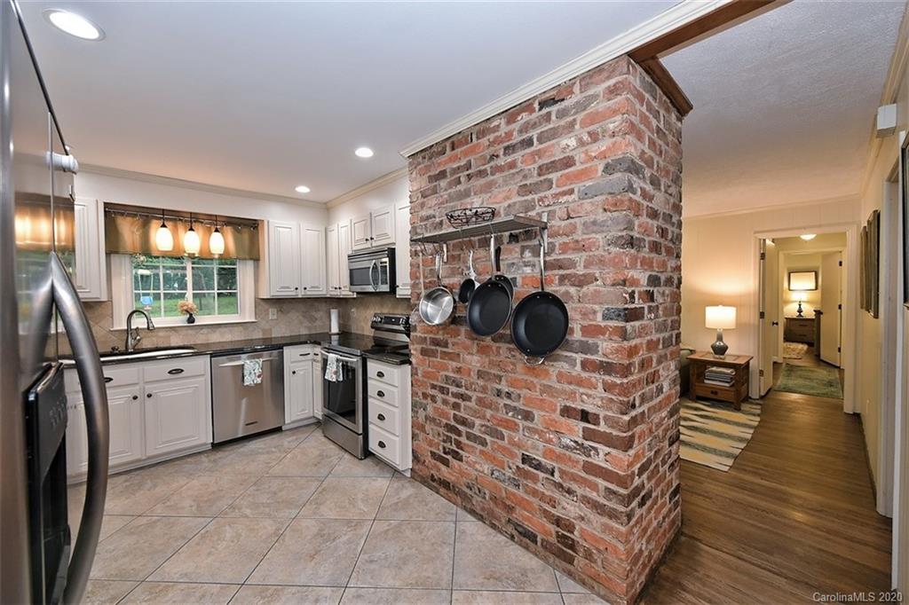 3933 Riverbend Road Charlotte NC 28210