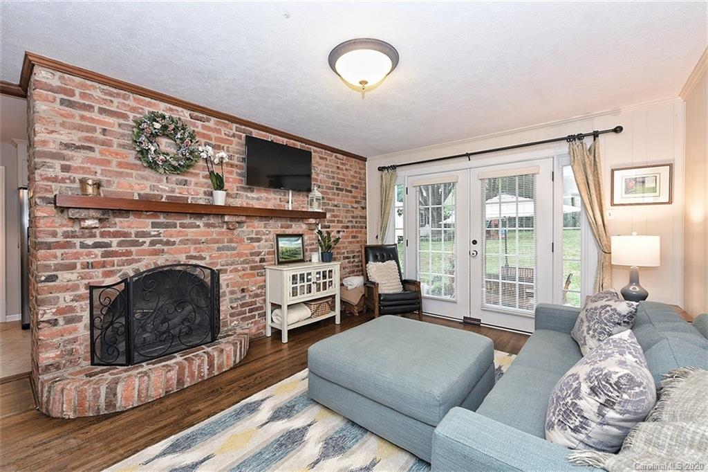 3933 Riverbend Road Charlotte NC 28210