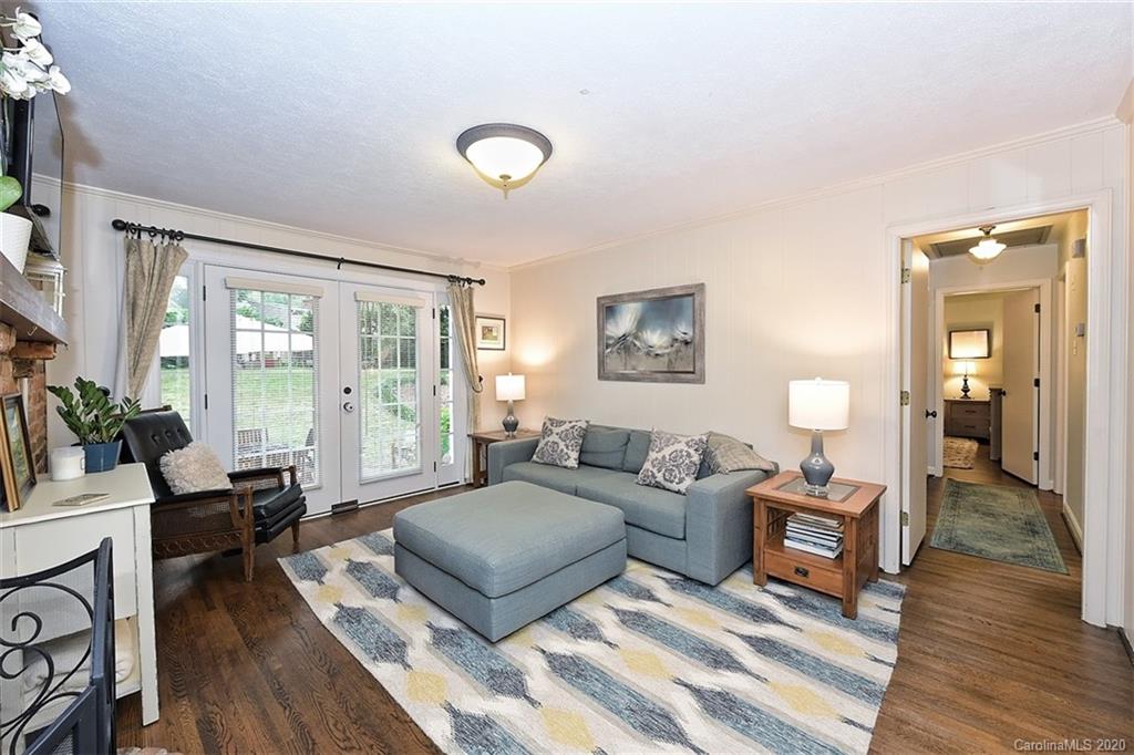 3933 Riverbend Road Charlotte NC 28210
