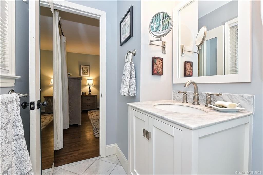 3933 Riverbend Road Charlotte NC 28210