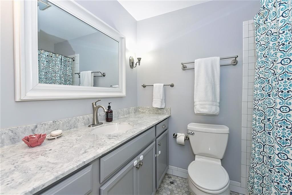 3933 Riverbend Road Charlotte NC 28210