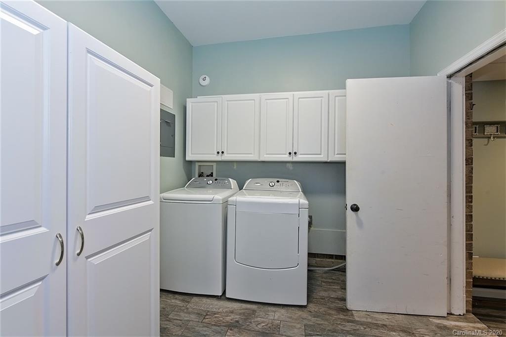 3933 Riverbend Road Charlotte NC 28210