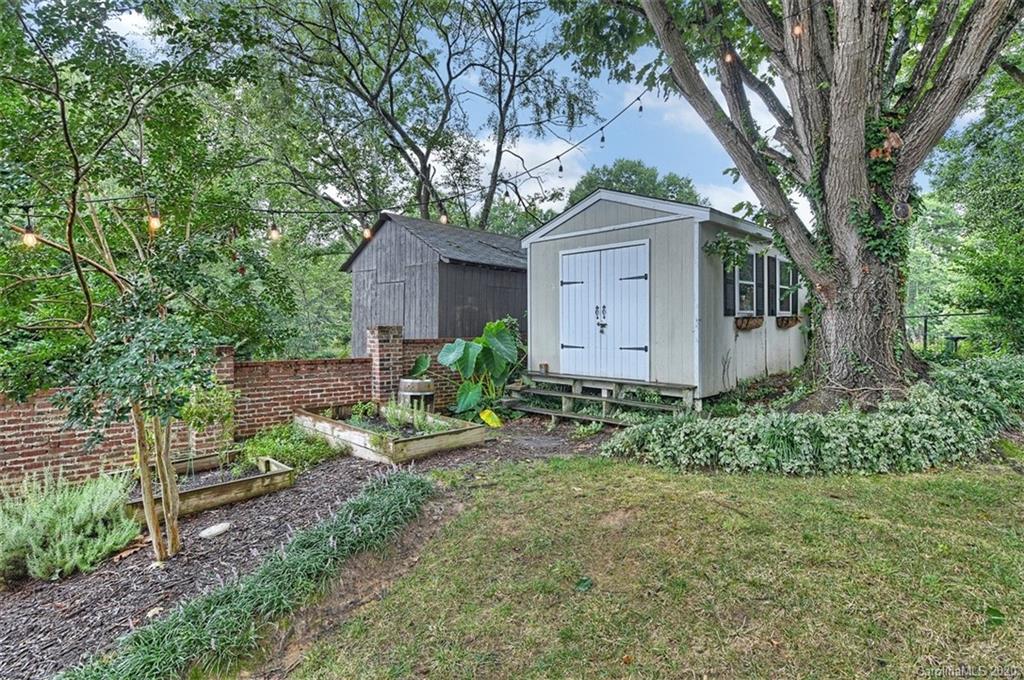 3933 Riverbend Road Charlotte NC 28210