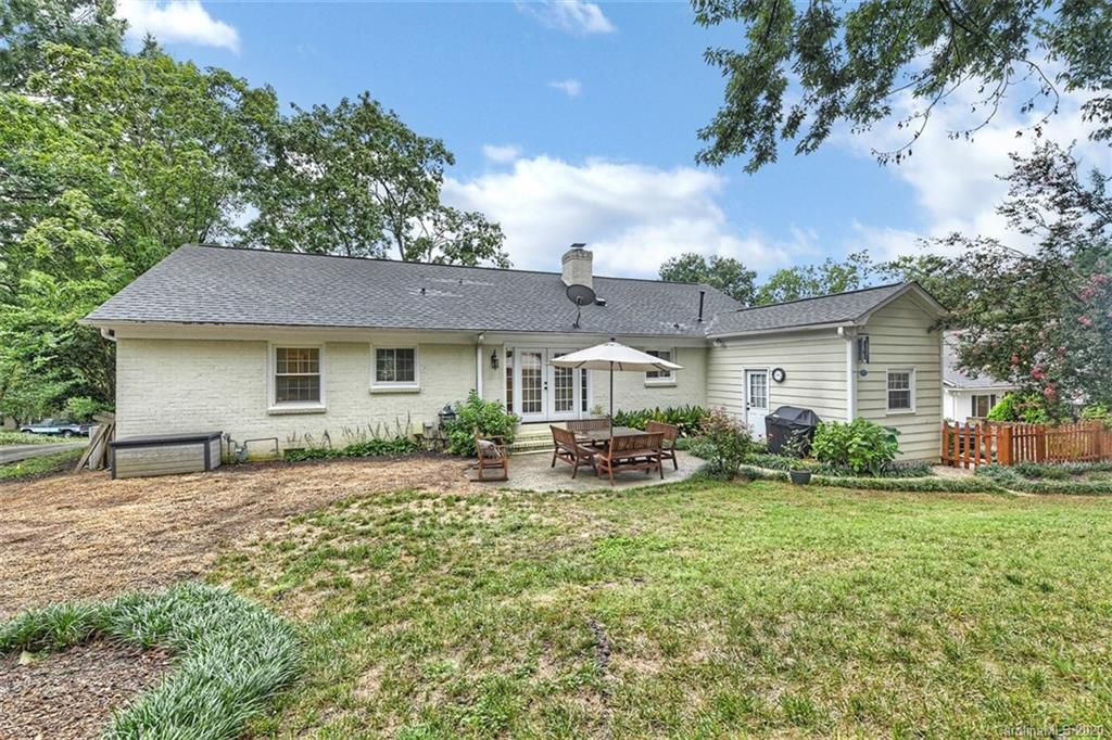 3933 Riverbend Road Charlotte NC 28210