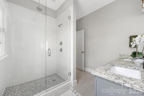 3605 Selwyn Farms Lane Charlotte NC 28209