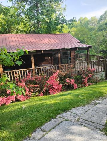 36 Luther Franklin Lane Newland NC 28657