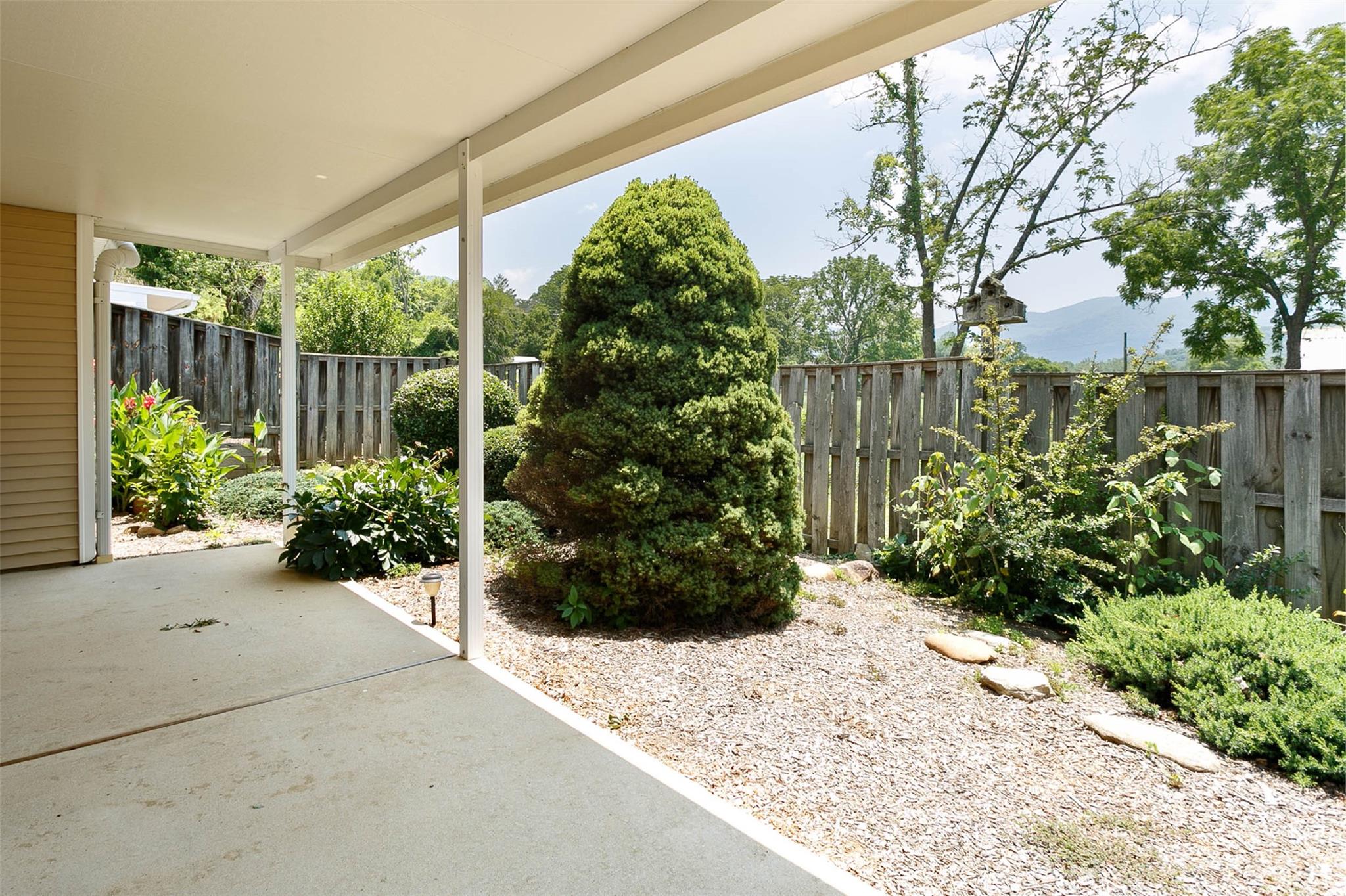 31 Honeycomb Circle Swannanoa NC 28778