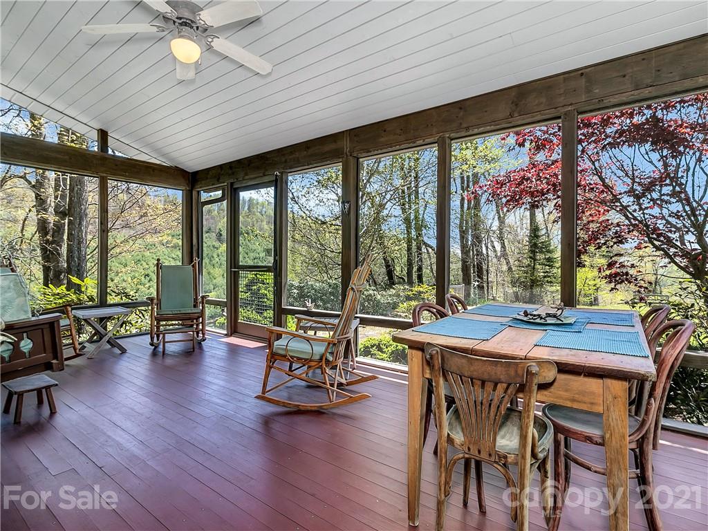 1161 Bee Branch Road Bakersville NC 28705