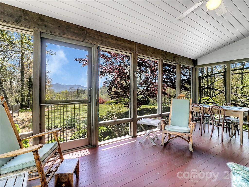 1161 Bee Branch Road Bakersville NC 28705